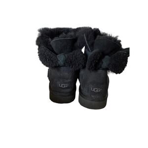 Black Ugg Boots Classic Heritage Bow